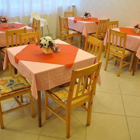Harmony Panzio Bed and Breakfast Hajdúszoboszló Εξωτερικό φωτογραφία