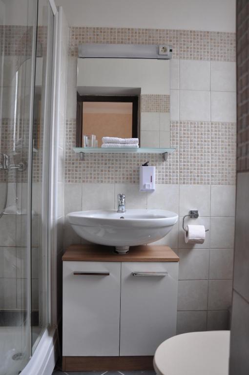 Harmony Panzio Bed and Breakfast Hajdúszoboszló Δωμάτιο φωτογραφία